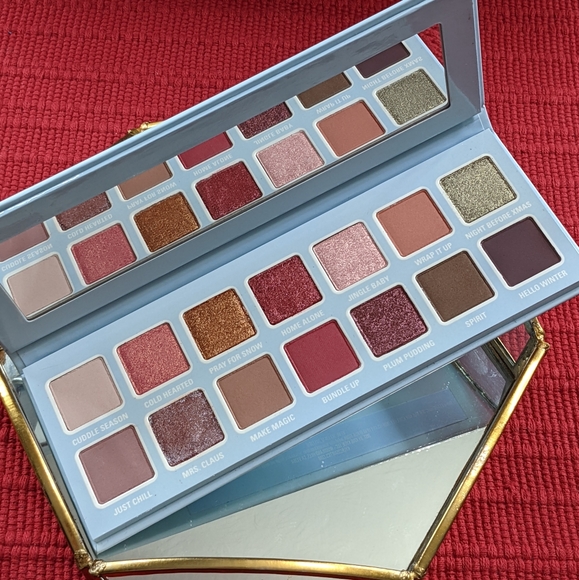 Kylie Cosmetics Other - Kylie Cosmetics Chill Baby Pressed Powder Palette